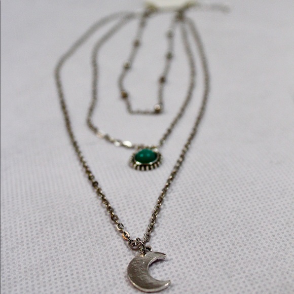 3 in 1 crescent necklace 🌙 - Picture 2 of 4